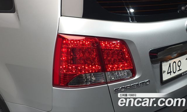 Kia Sorento 2012 — photo 9