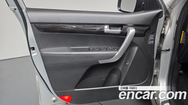 Kia Sorento 2012 — photo 14