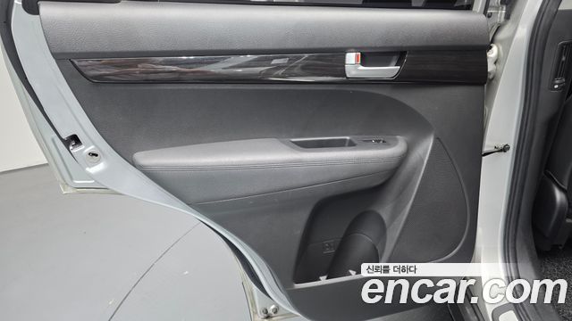 Kia Sorento 2012 — photo 15