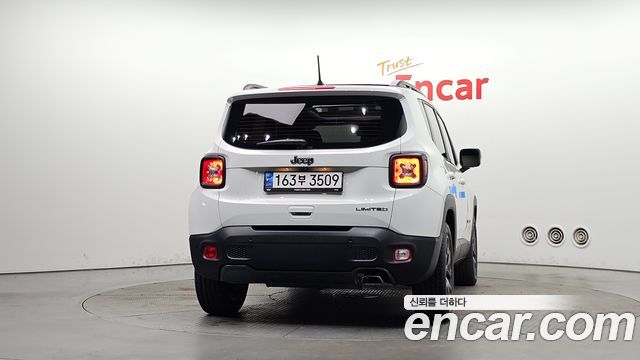 Jeep Renegade 2022 — photo 4