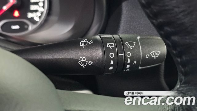 Jeep Renegade 2022 — photo 24