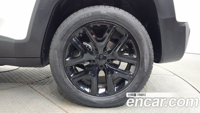 Jeep Renegade 2022 — photo 7