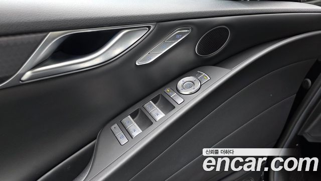 Genesis G80 2025 — photo 31