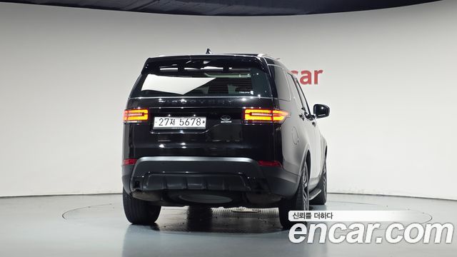 Land Rover Discovery 2018 — photo 4