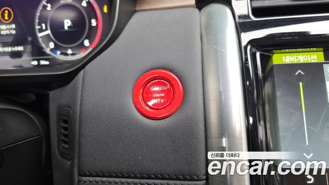 Land Rover Discovery 2018 — photo 30