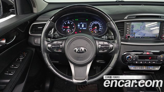 Kia Sorento 2015 — photo 12