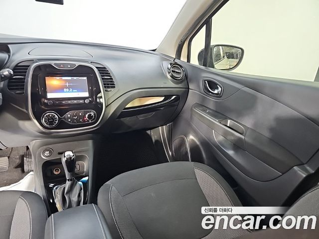Renault Korea QM3 2015 — photo 10