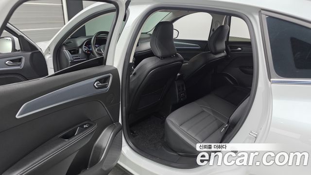 Renault Korea XM3 2022 — photo 17