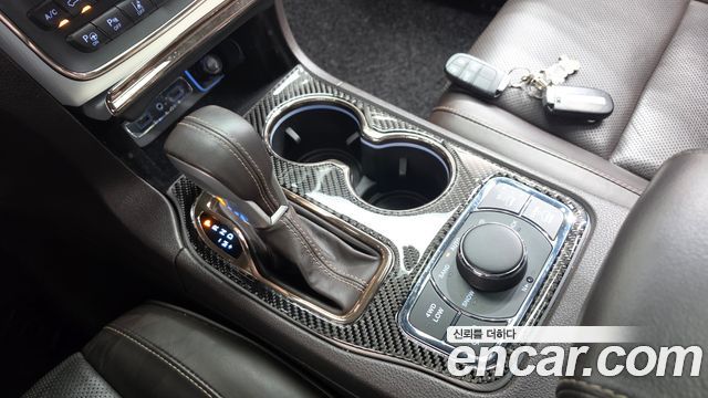 Jeep Cherokee 2018 — photo 12