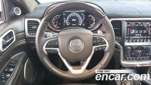 Jeep Cherokee 2018 — photo 19