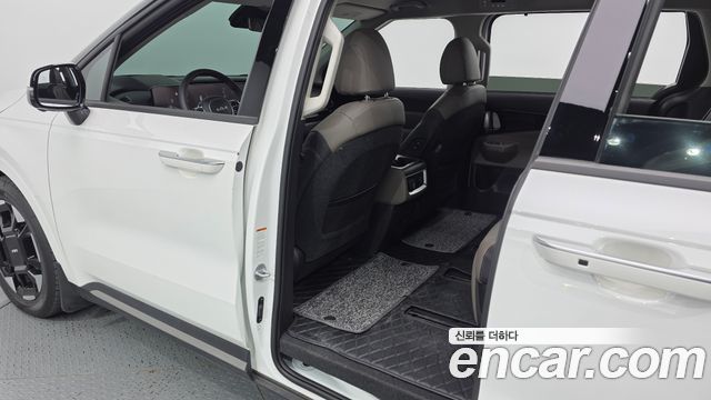 Kia Canival 2024 — photo 18