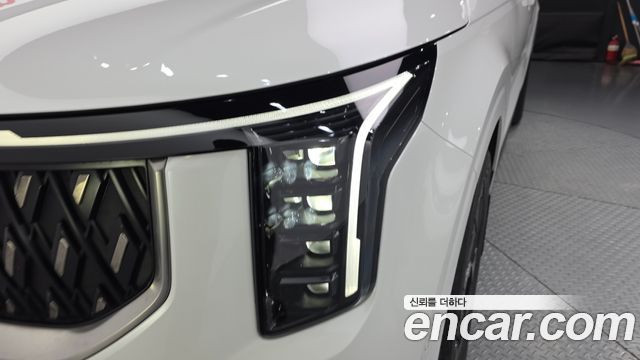 Kia Canival 2024 — photo 8