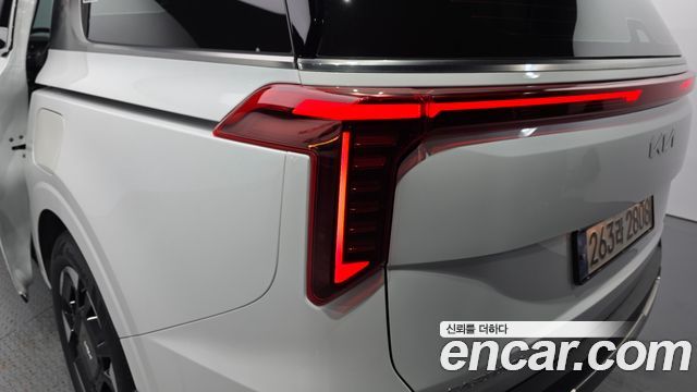Kia Canival 2024 — photo 9