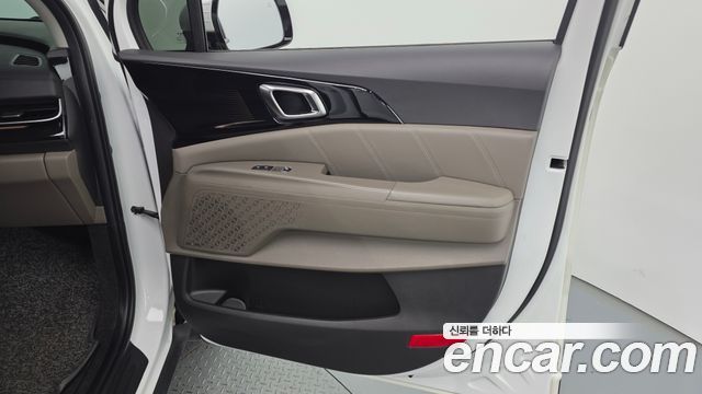 Kia Canival 2024 — photo 14