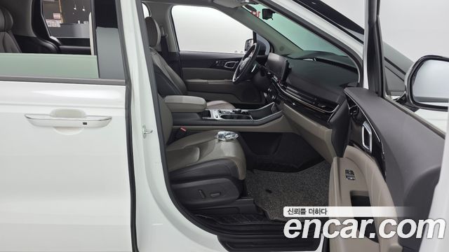 Kia Canival 2024 — photo 16