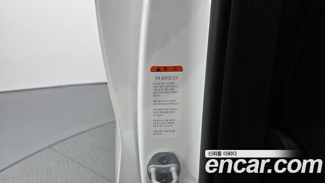Kia Canival 2024 — photo 27