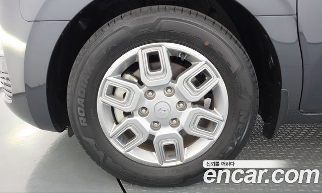 Hyundai Staria 2022 — photo 5