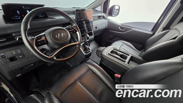 Hyundai Staria 2022 — photo 10