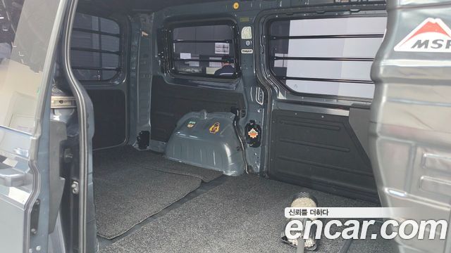 Hyundai Staria 2022 — photo 17