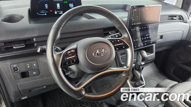Hyundai Staria 2022 — photo 18