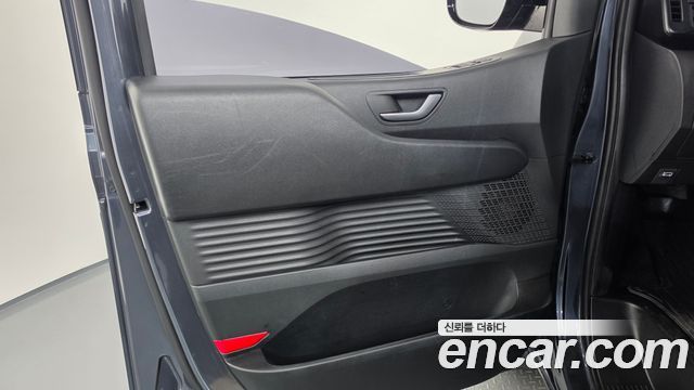 Hyundai Staria 2022 — photo 15