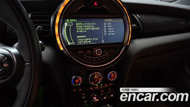 Mini Cooper 2014 — photo 15