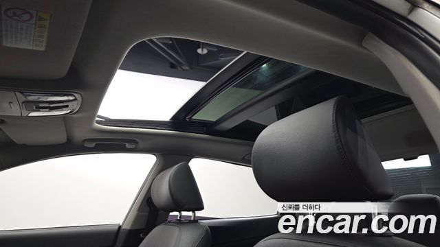 Kia K5 2019 — photo 17