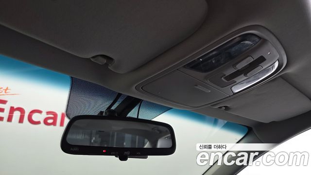 Kia K5 2019 — photo 18