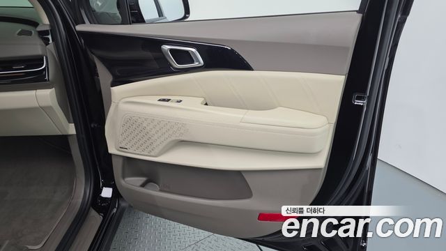 Kia Canival 2025 — photo 14