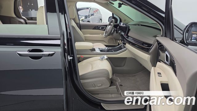 Kia Canival 2025 — photo 16