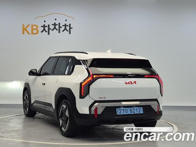 Kia EV3 2025 — photo 2