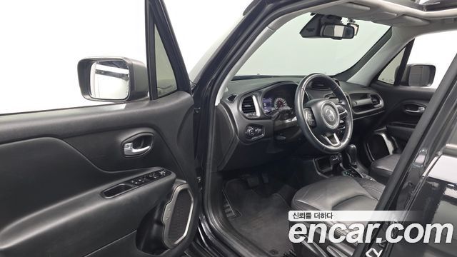 Jeep Renegade 2020 — photo 10