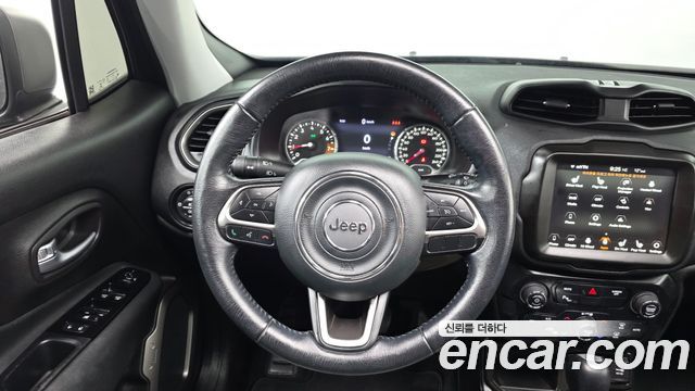 Jeep Renegade 2020 — photo 13