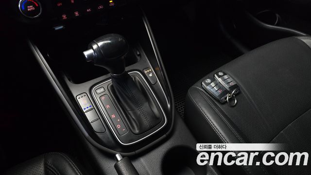 Kia Carens 2014 — photo 12