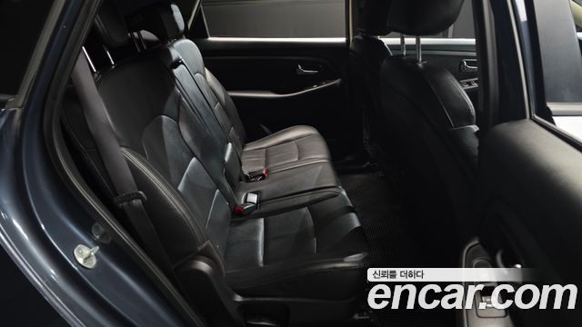 Kia Carens 2014 — photo 17