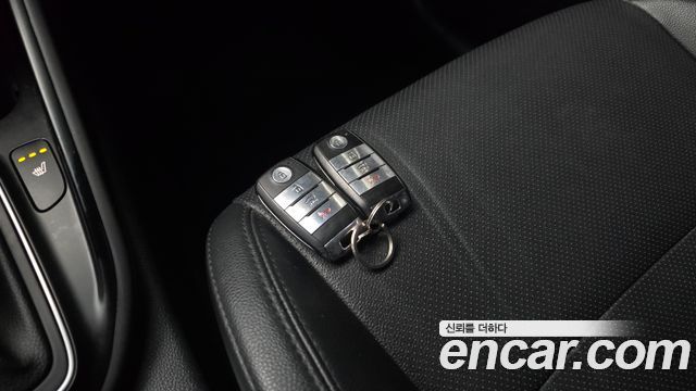 Kia Carens 2014 — photo 28