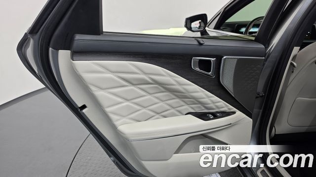 Kia K8 2022 — photo 15