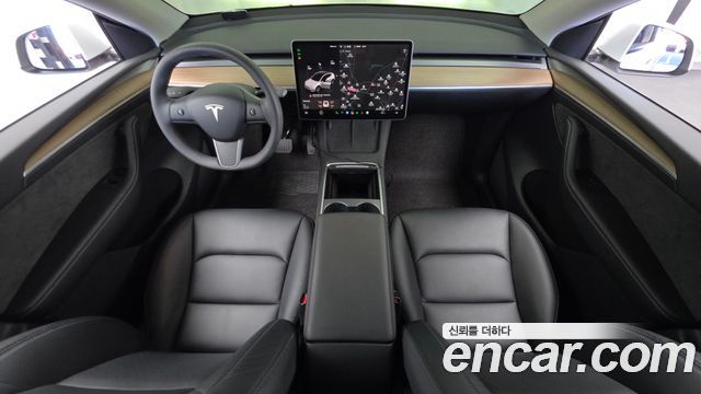 Tesla Model Y 2024 — photo 10
