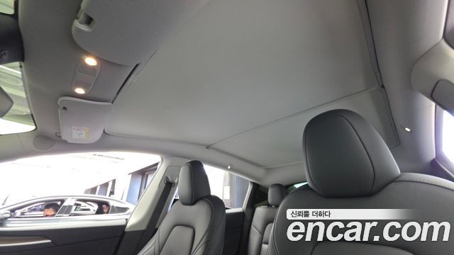 Tesla Model Y 2024 — photo 32