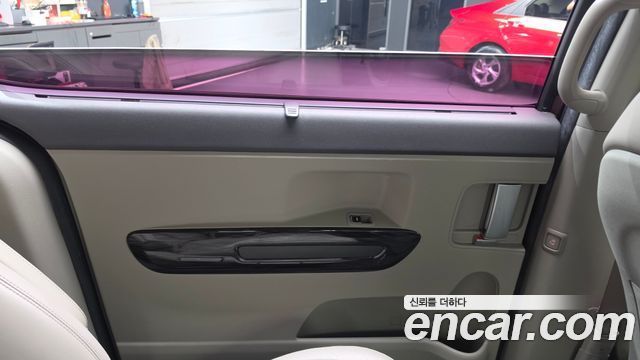 Kia Canival 2018 — photo 15