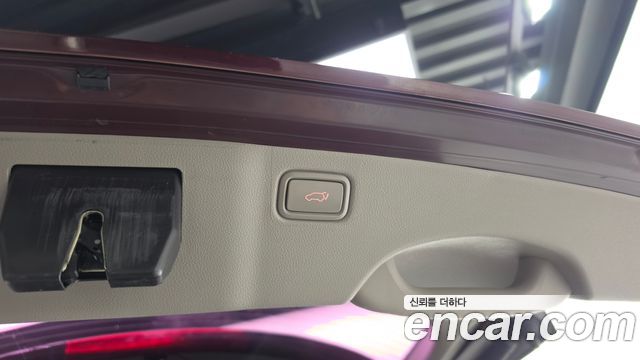 Kia Canival 2018 — photo 28