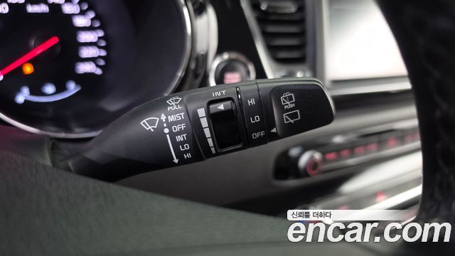Kia Canival 2018 — photo 29