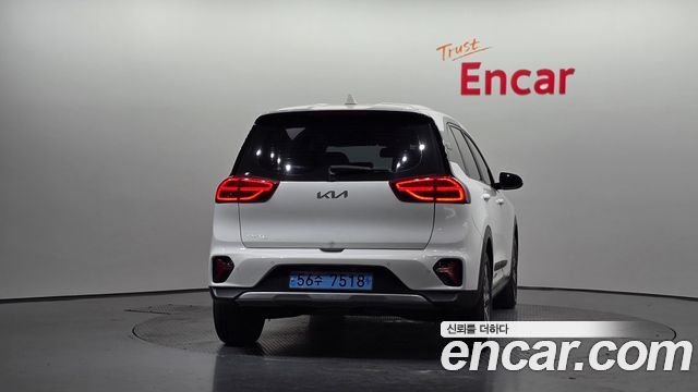 Kia Niro 2023 — photo 4