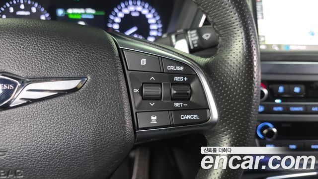 Genesis G80 2019 — photo 23