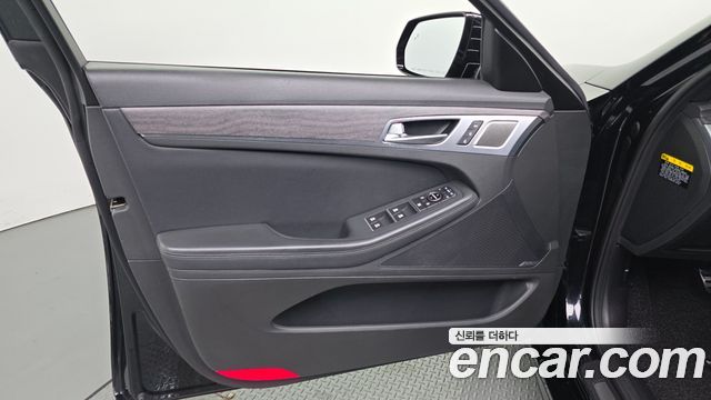 Genesis G80 2019 — photo 14
