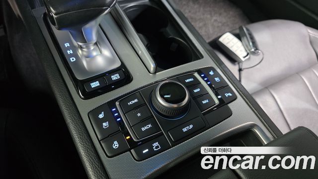 Genesis G80 2019 — photo 28