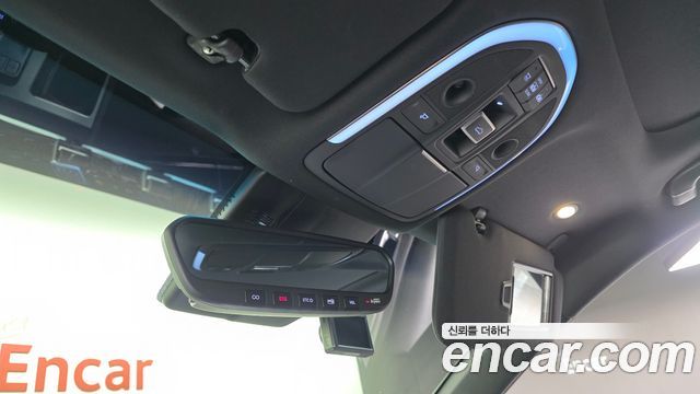 Genesis G80 2019 — photo 29