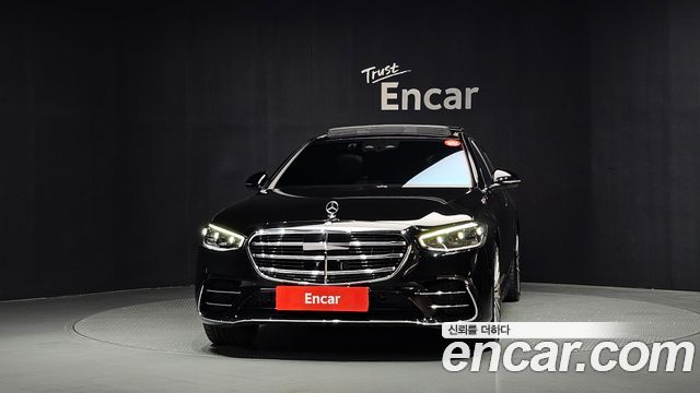 Mercedes-Benz S-Class 2024 — photo 3