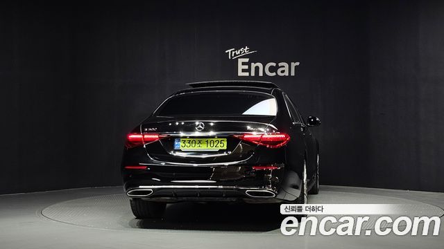 Mercedes-Benz S-Class 2024 — photo 4