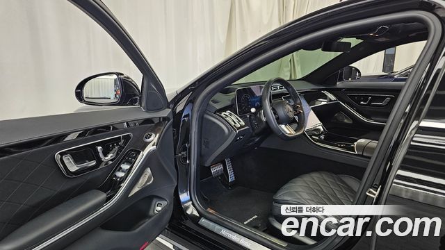 Mercedes-Benz S-Class 2024 — photo 10